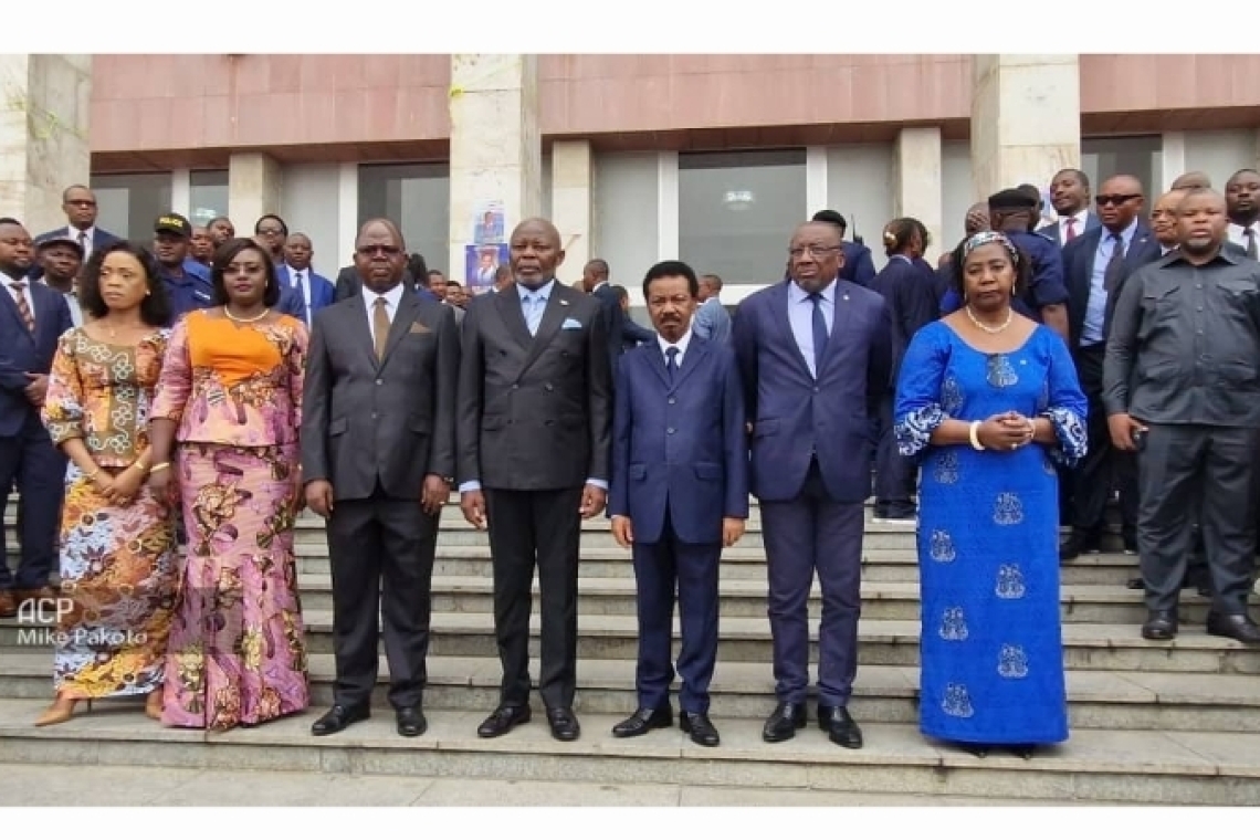 Vital Kamerhe prend officiellement ses fonctions de président de l'Assemblée nationale à l'issue de la remise et reprise avec Mbosso