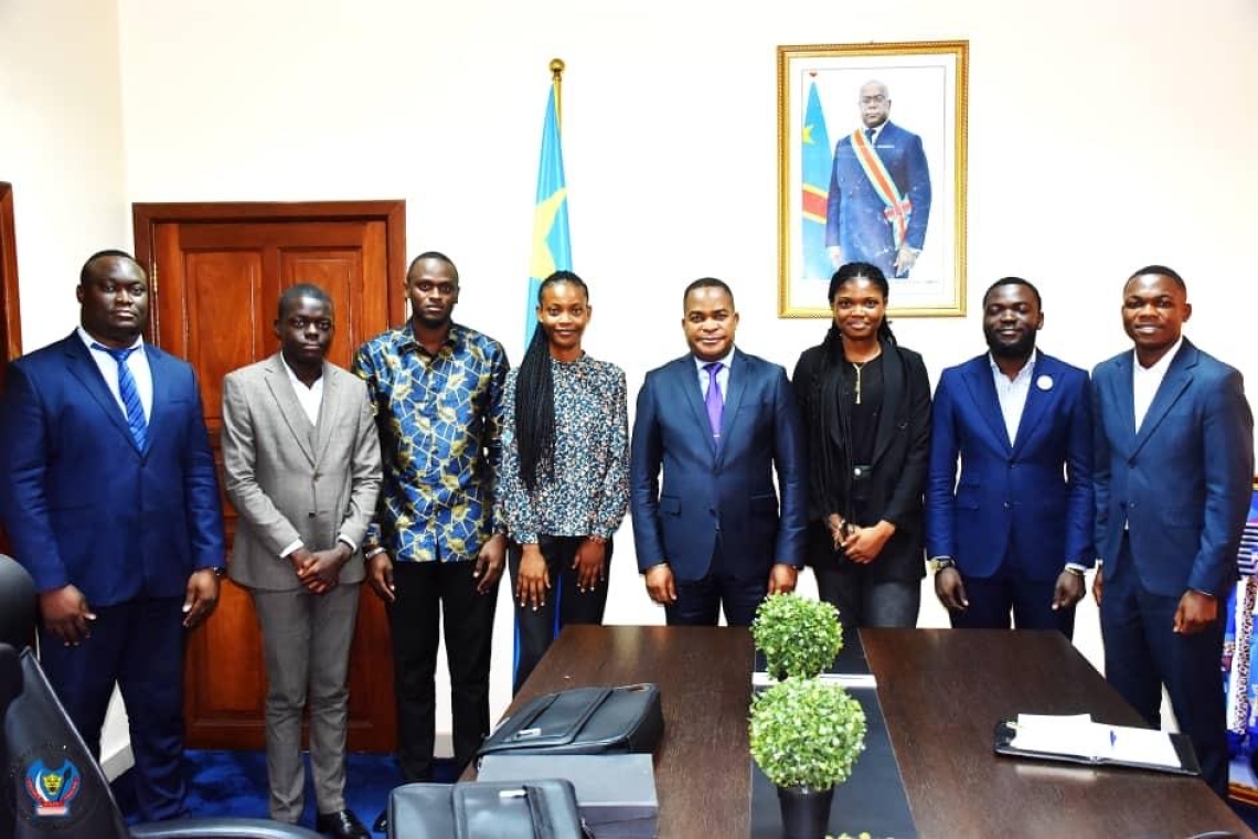 <br />
<b>Warning</b>:  Undefined variable $full_image_alt_txt in <b>/home/clients/0ea4b37022b6093f2d559e6de3a19d28/sites/lejuge.ikodi.net/templates/shaper_gazette/html/layouts/joomla/content/intro_image.php</b> on line <b>70</b><br />
