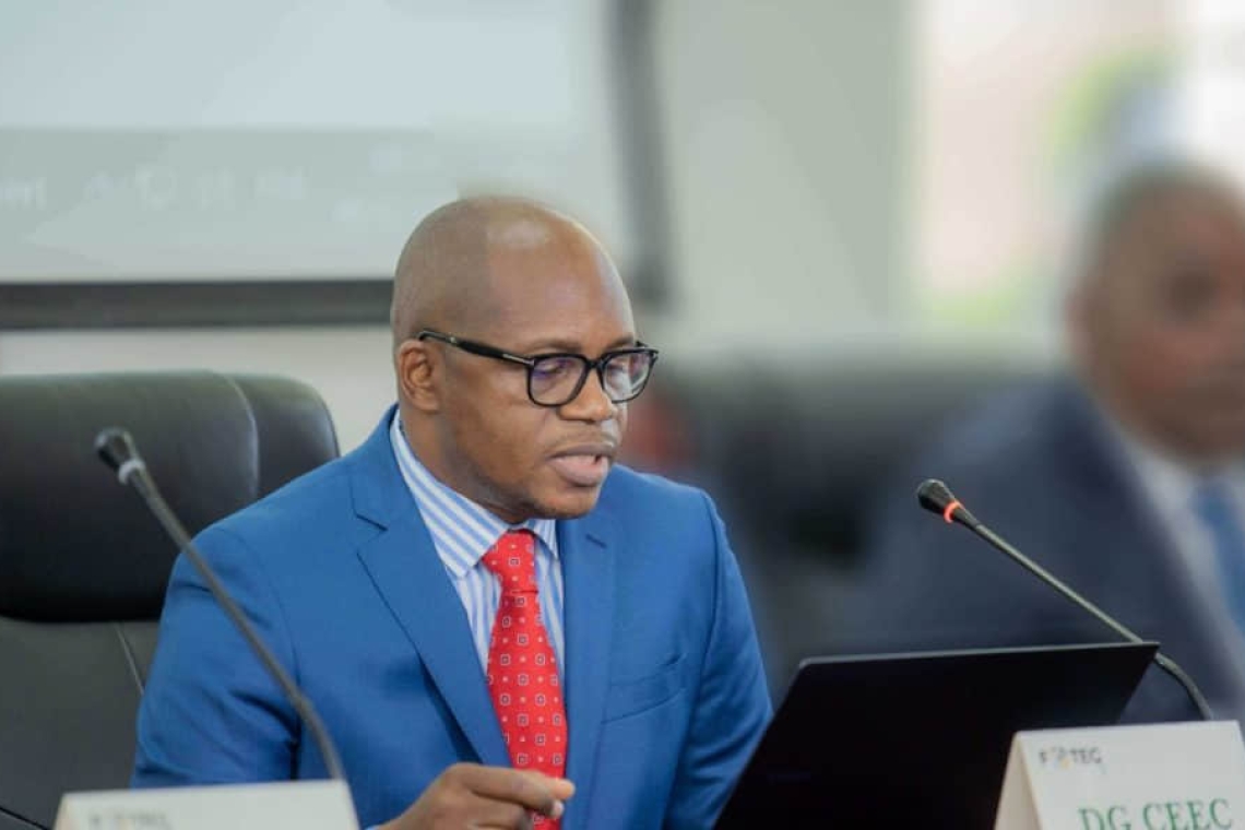 Le CEEC laisse des traces indélébiles impressionnantes au 18ème Forum de l'OCDE à Paris, grâce aux interventions musclées du DG Freddy Muamba